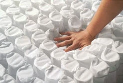 High Lux Premium Joustinpatja, 90x200 Cm -KalusteVaaran Kauppa Hand on PowerCoils 1